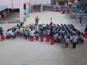 s-H26.1.17 地震避難訓練 002