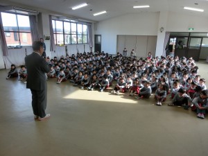 s-2学期 終業式 016